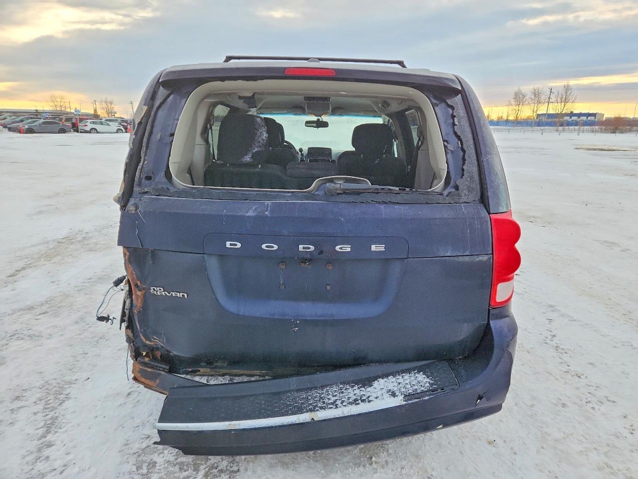 2011 Dodge Grand Caravan Express - Фото 6