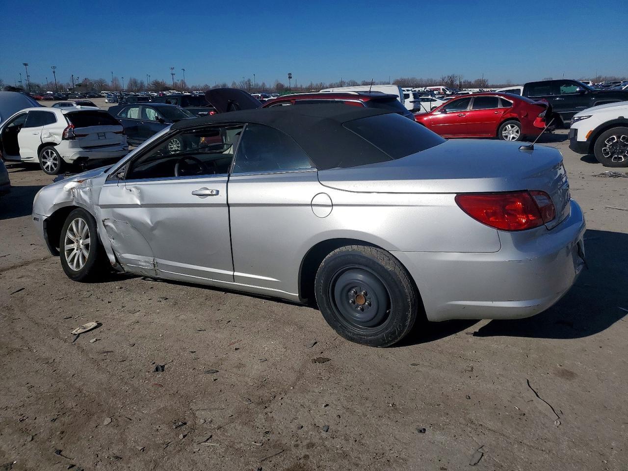 2010 Chrysler Sebring Lx - Фото 2
