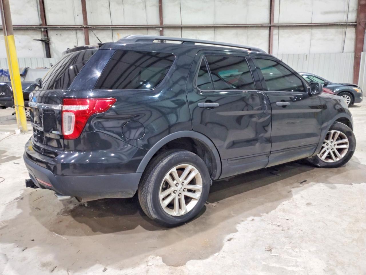 2015 Ford Explorer - Фото 3
