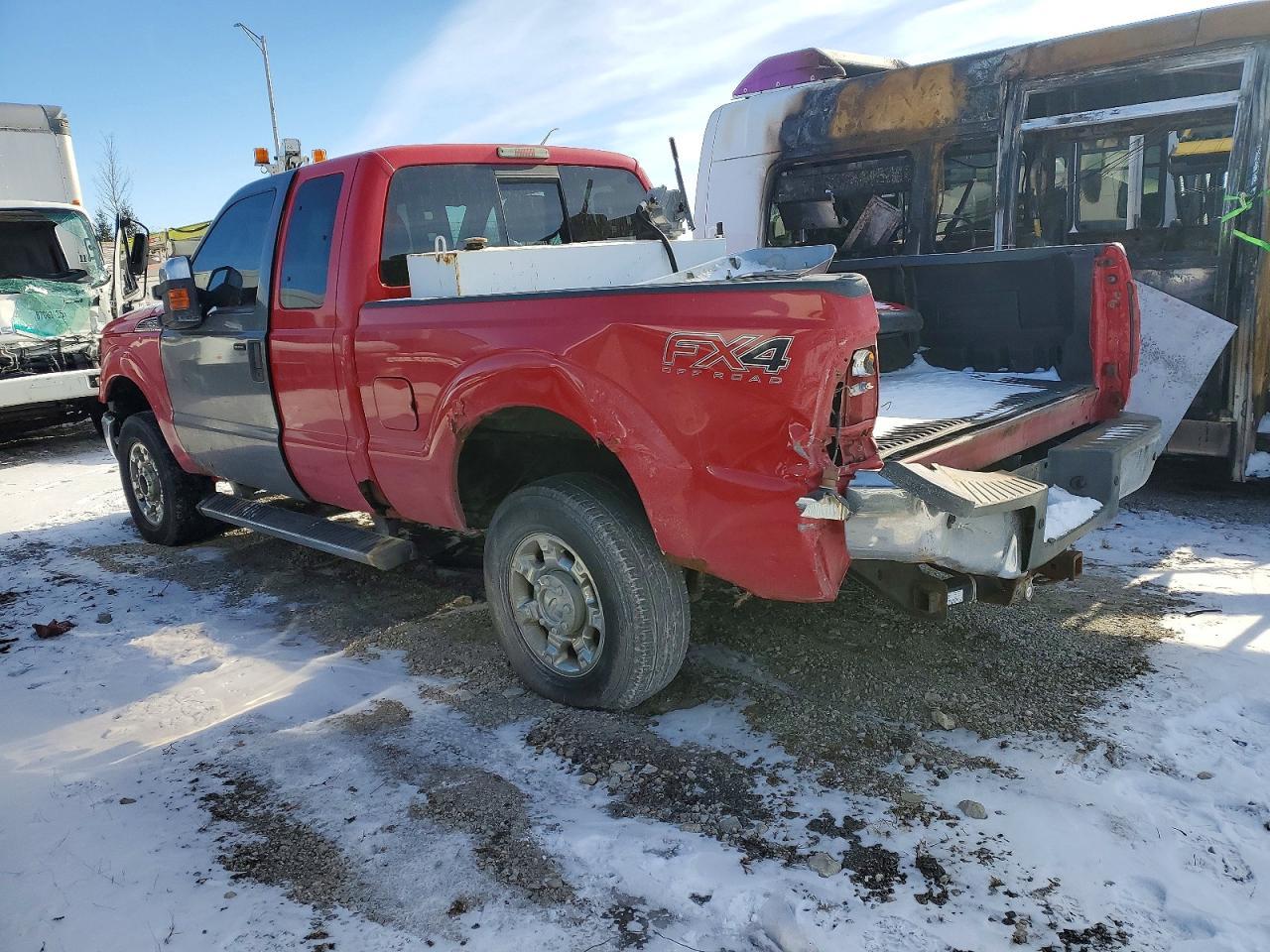 2013 Ford F350 Super Duty - Фото 2