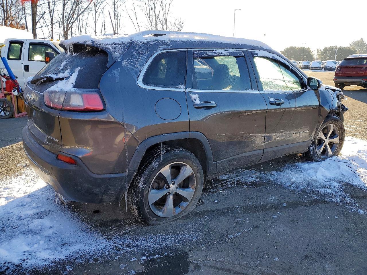 2019 Jeep Cherokee Limited - Image 3