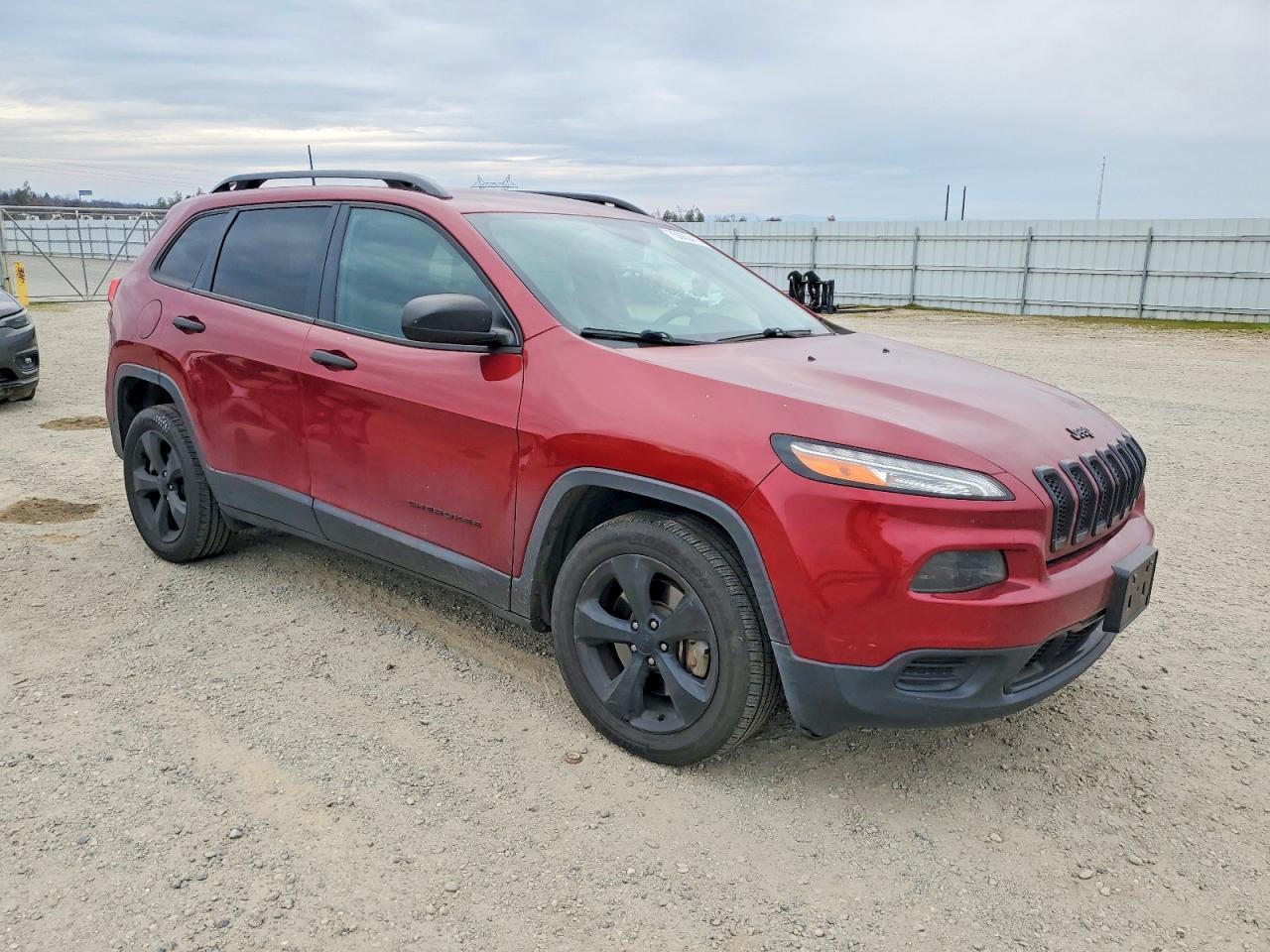 2017 Jeep Cherokee - Image 4