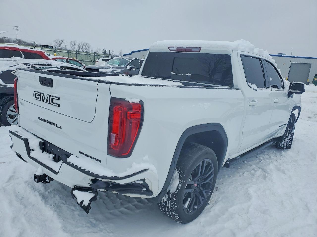 2022 GMC Sierra K1500 Denali - Image 3