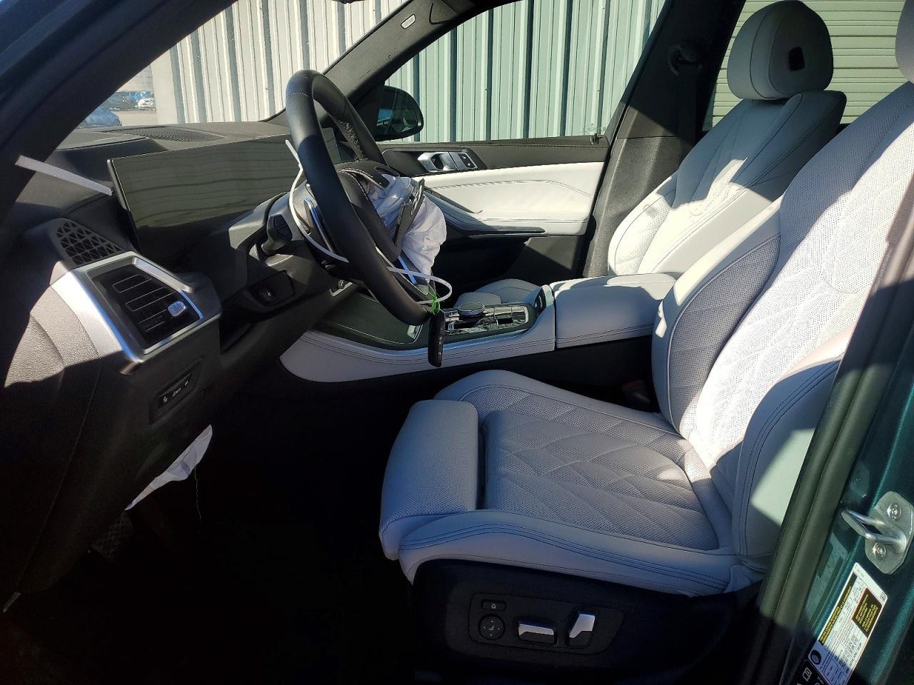 2025 BMW X5 xDrive40I - Фото 7