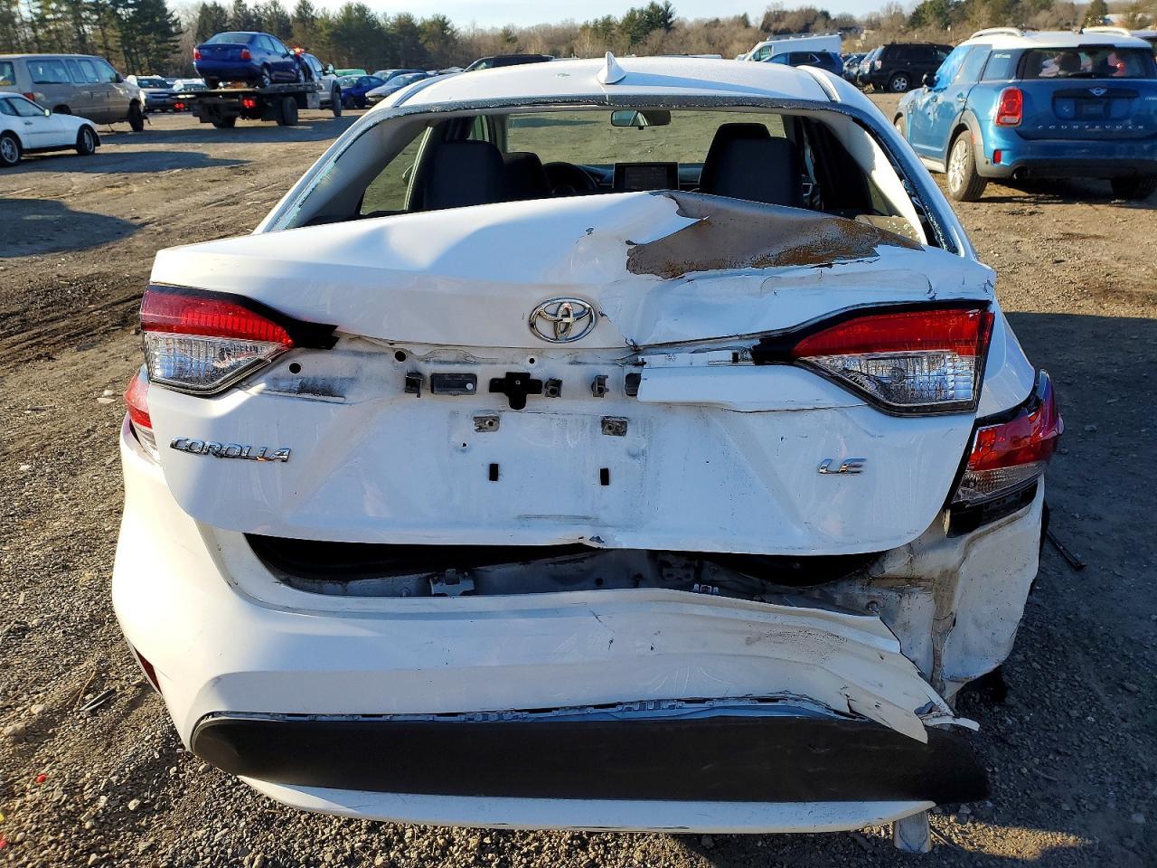 2021 Toyota Corolla Le - Image 6