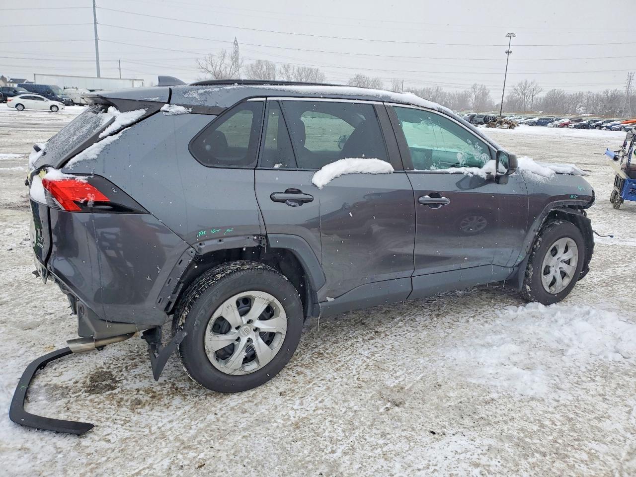 2020 Toyota Rav4 Le - Фото 3