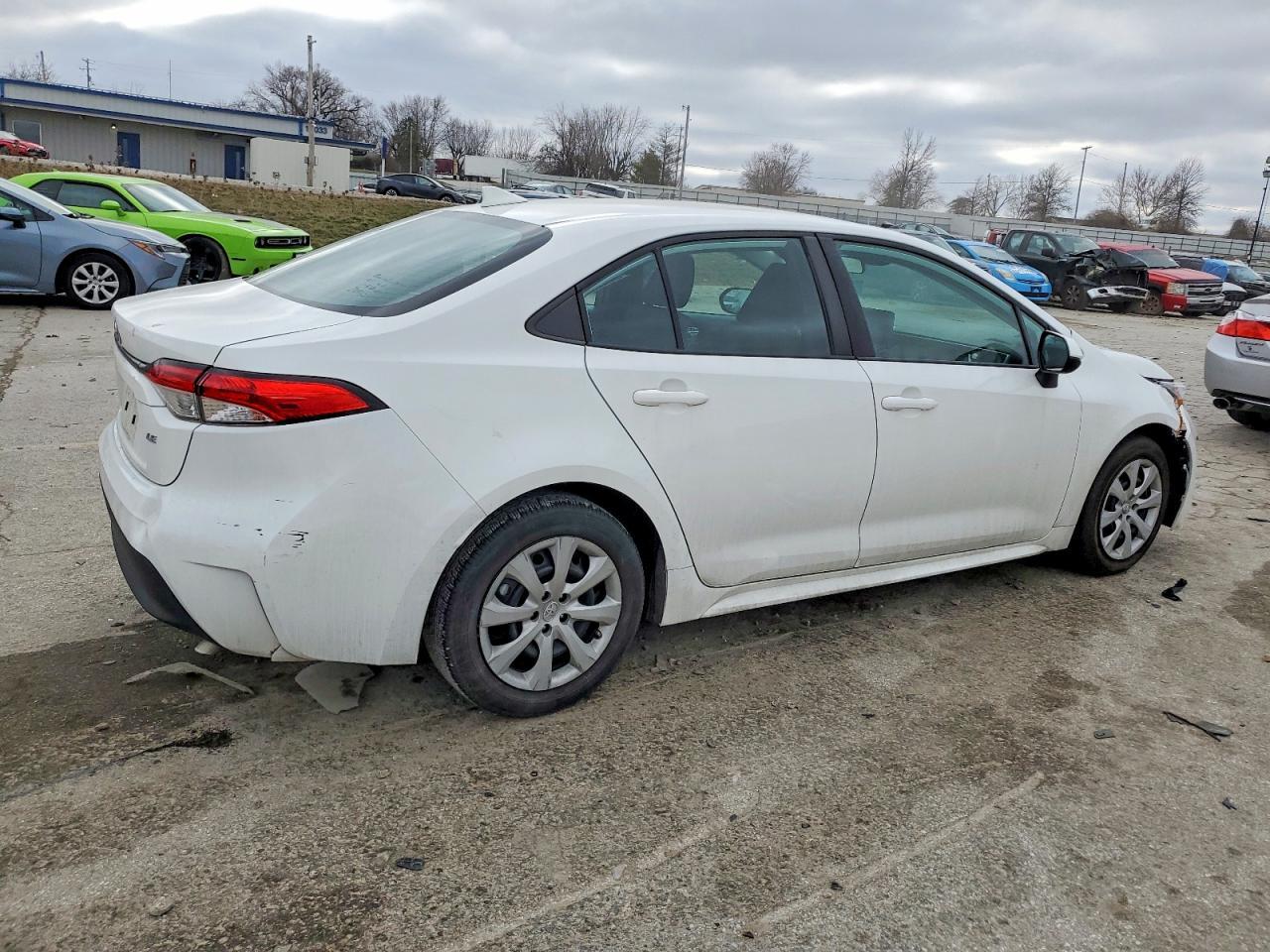 2023 Toyota Corolla Le - Image 3