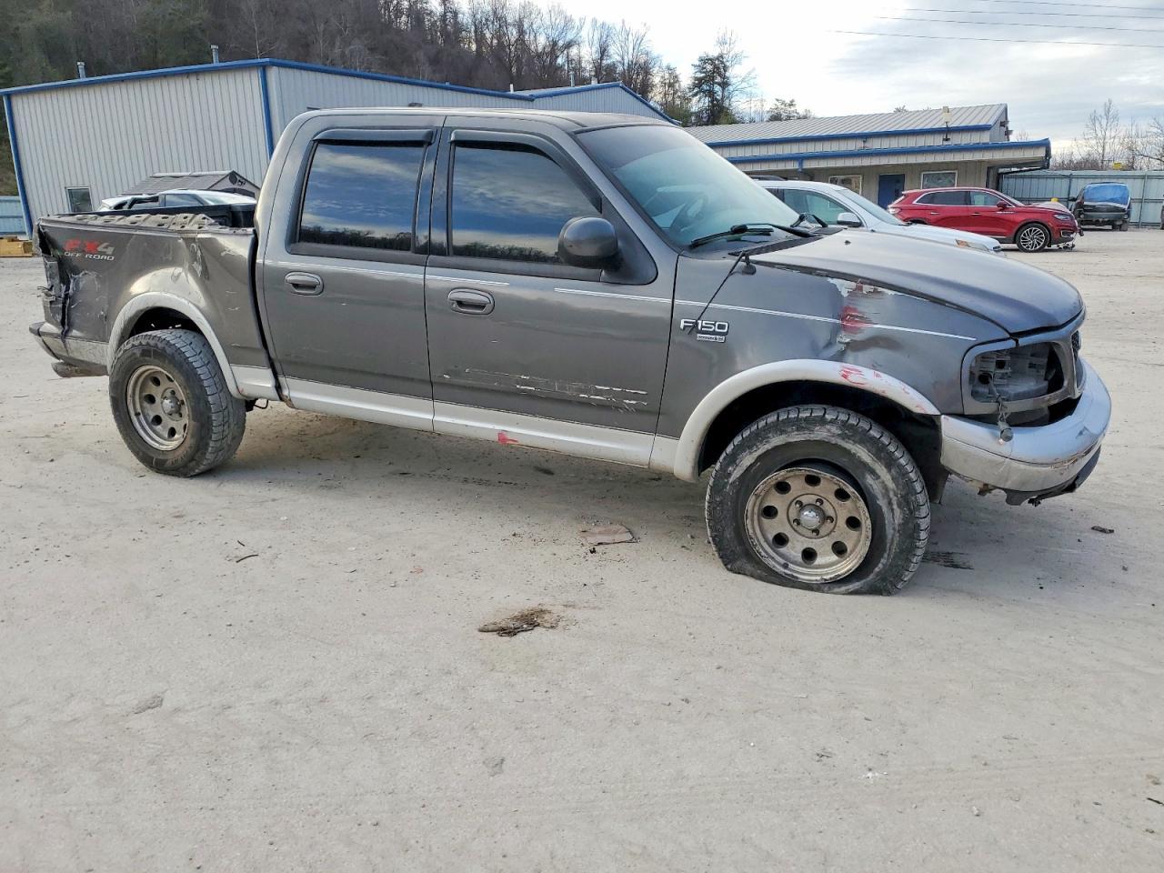 2003 Ford F150 Supercrew - Image 4