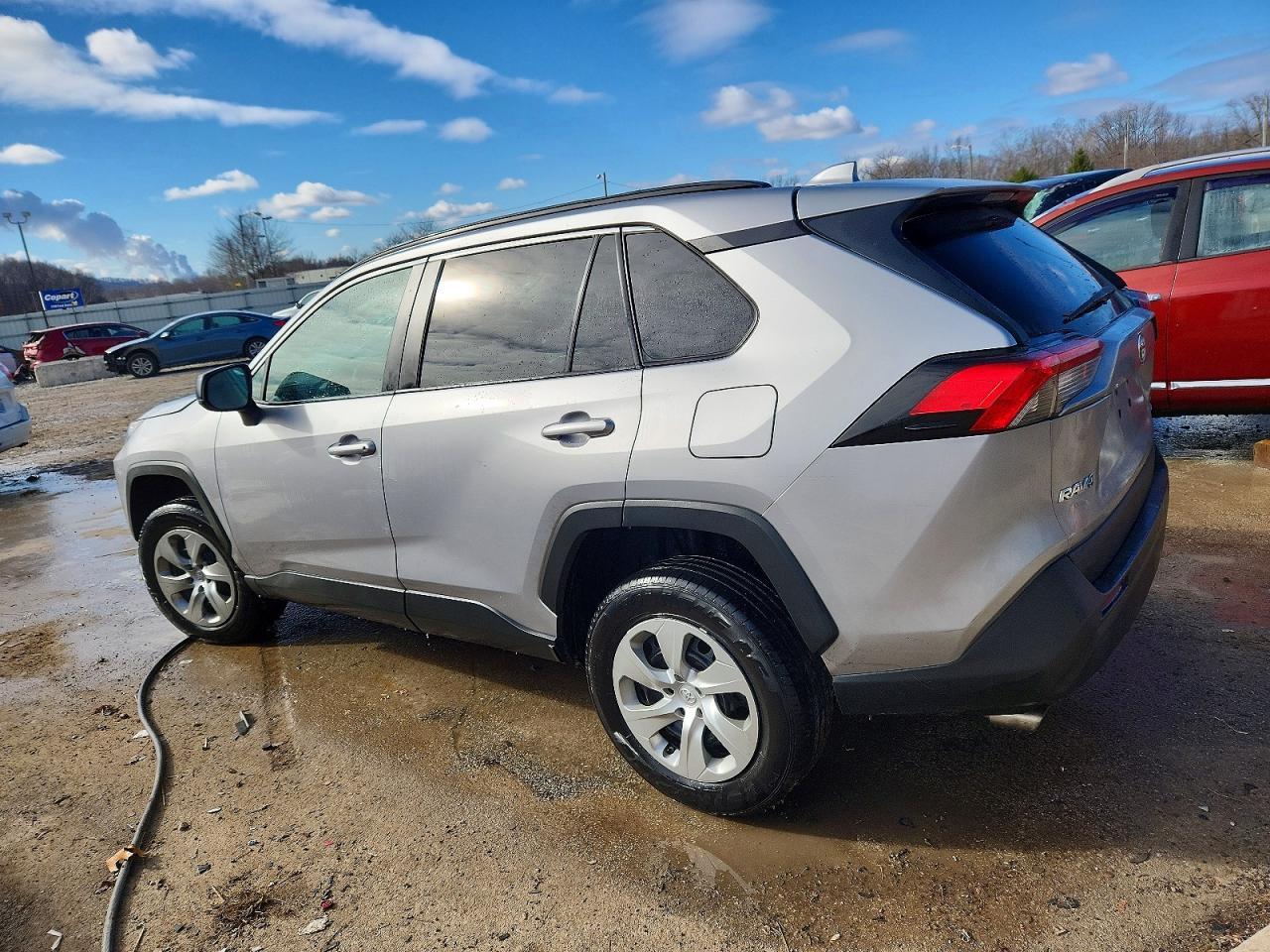 2021 Toyota Rav4 Le - Фото 2