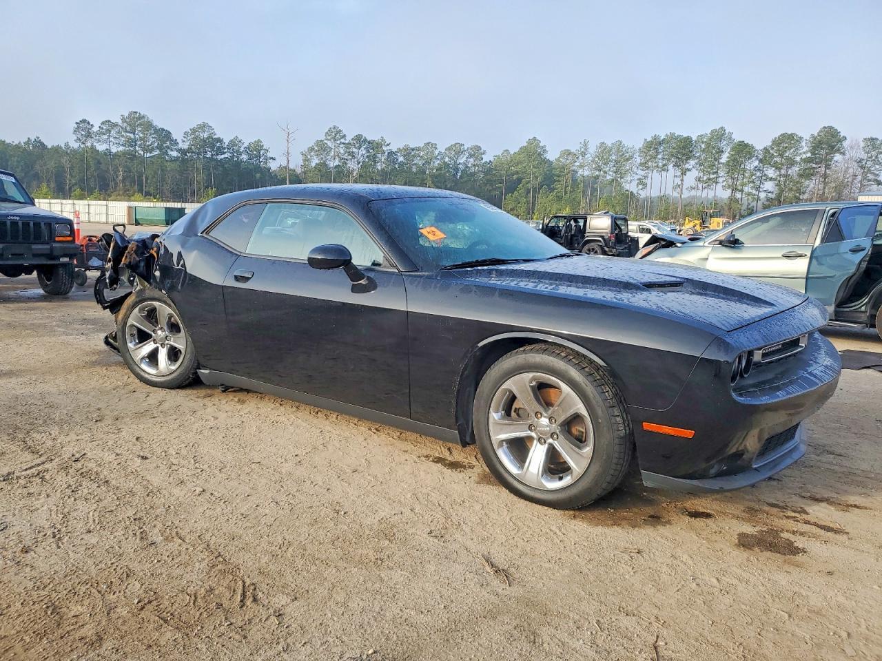 2017 Dodge Challenger Sxt - Фото 4