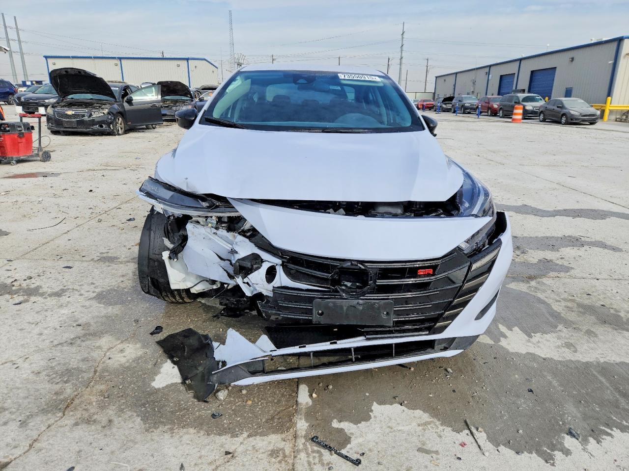 2024 Nissan Versa Sr - Фото 5