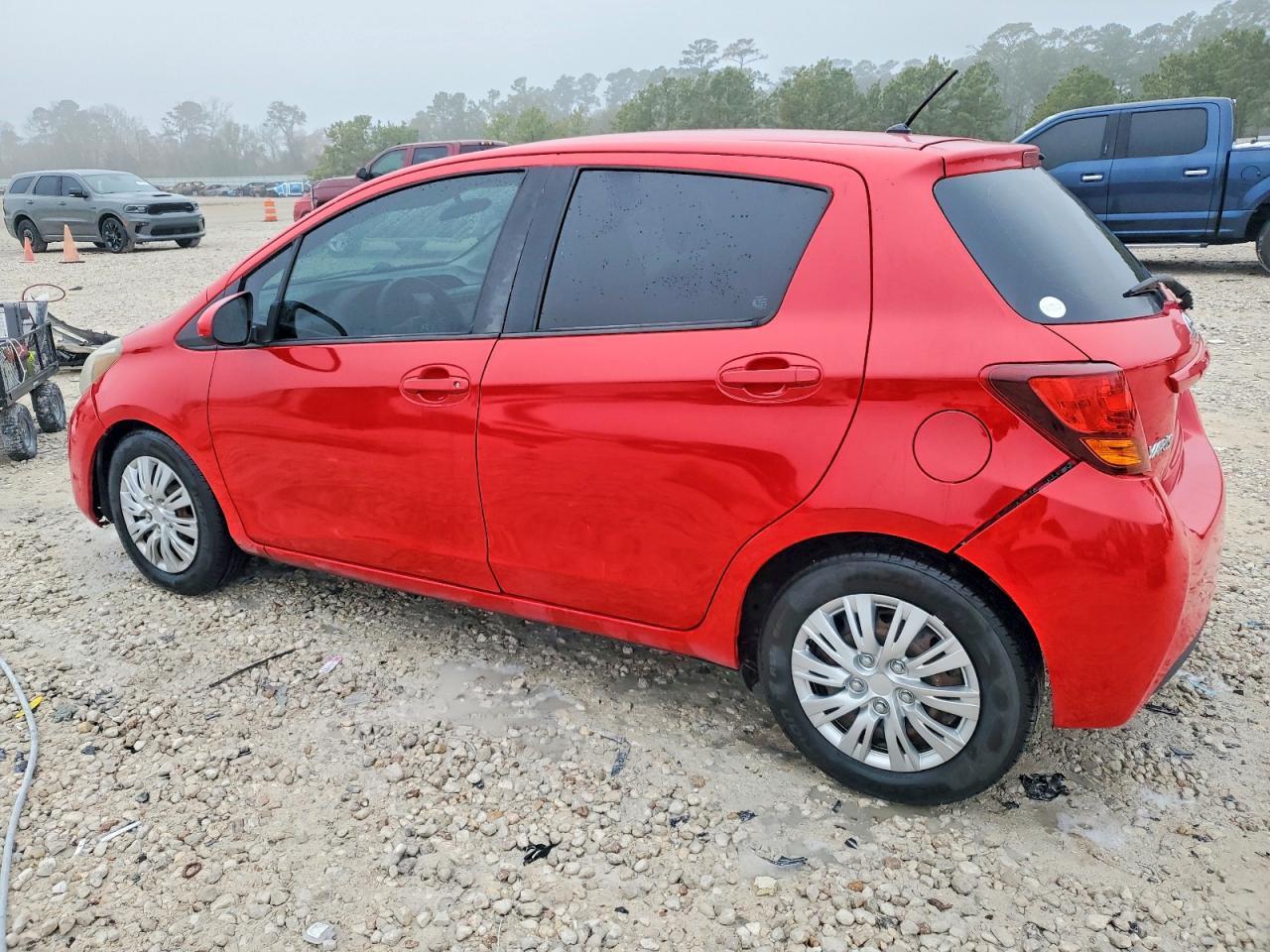 2016 Toyota Yaris L - Фото 2