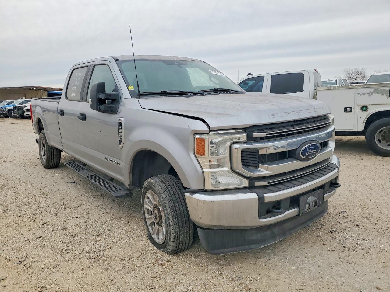 2022 Ford F250 Super Duty - Фото 4
