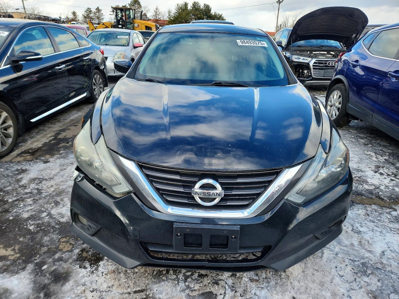 2016 Nissan Altima 2.5 - Image 5