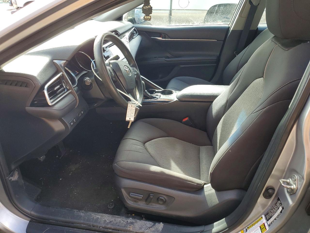 2018 Toyota Camry Le - Фото 7