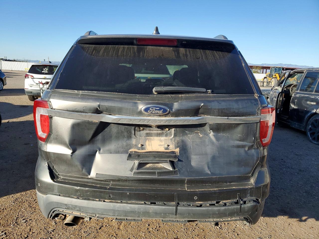 2017 Ford Explorer Xlt - Image 6