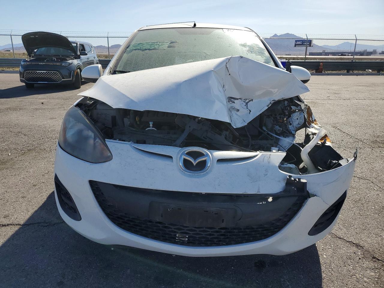 2013 Mazda Mazda2 - Фото 5