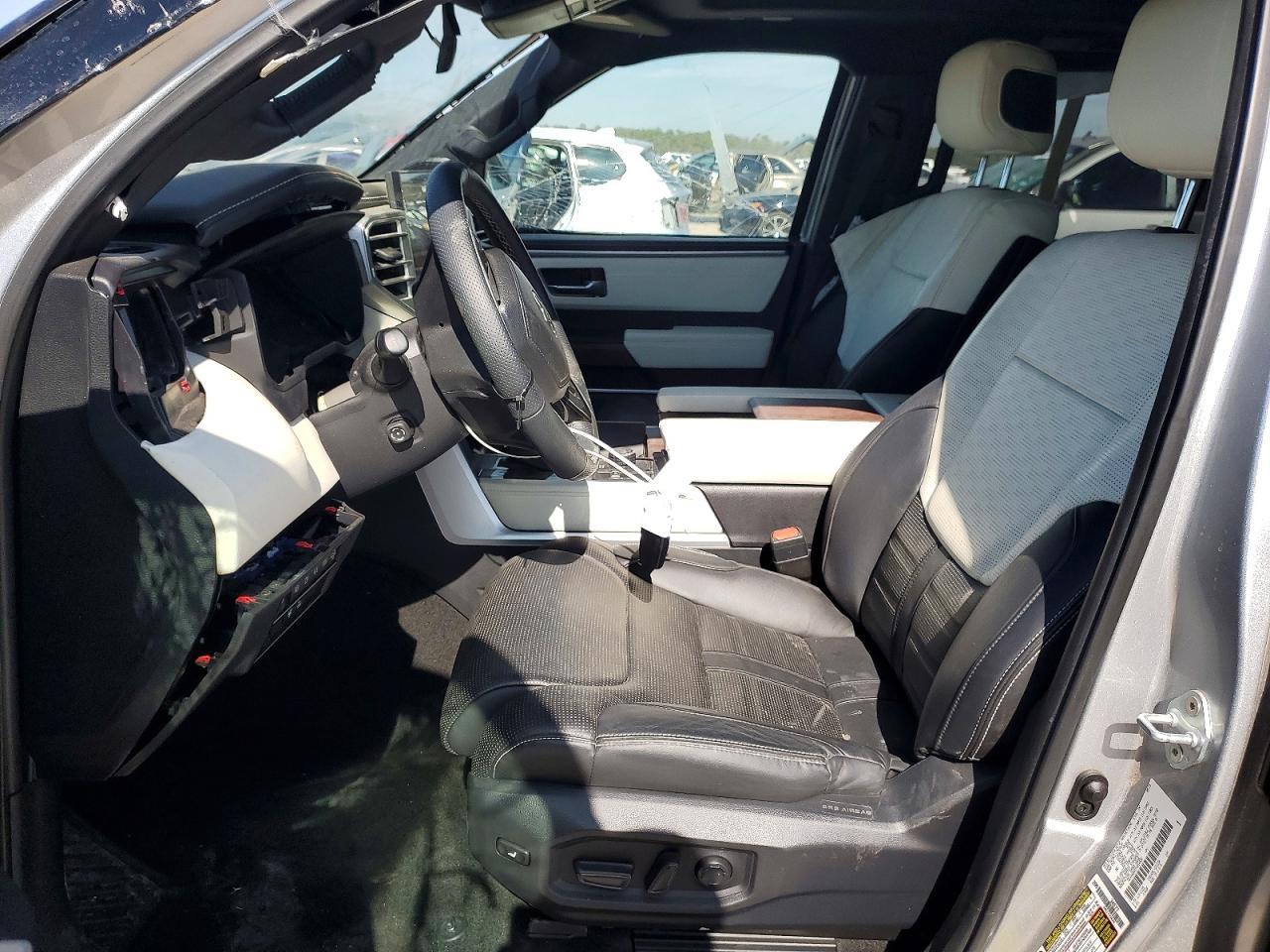 2023 Toyota Sequoia Sr5 - Фото 7