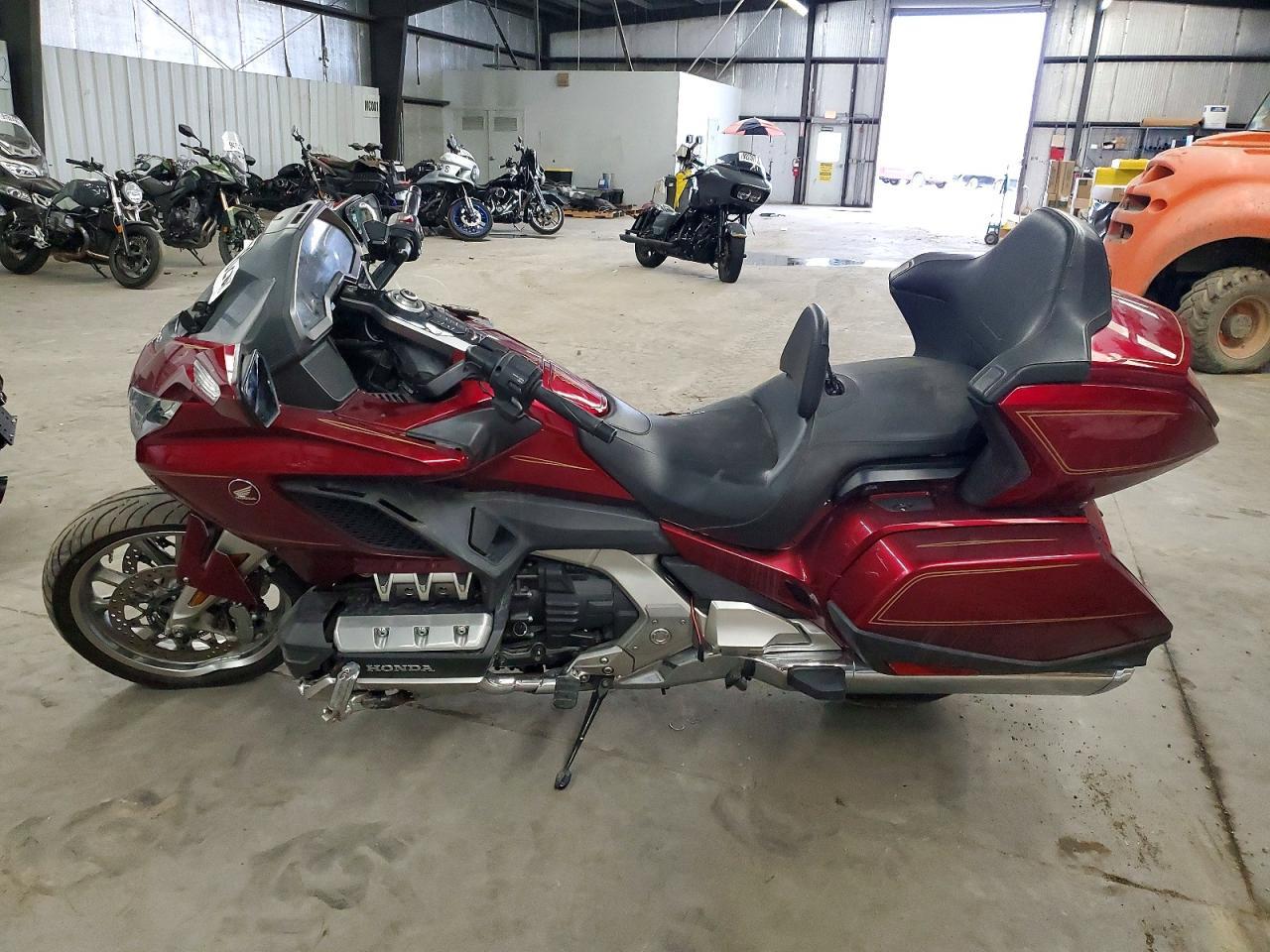 2018 Honda Gl1800 D - Фото 3