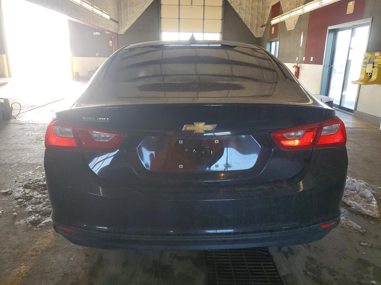 2018 Chevrolet Malibu Ls - Image 6