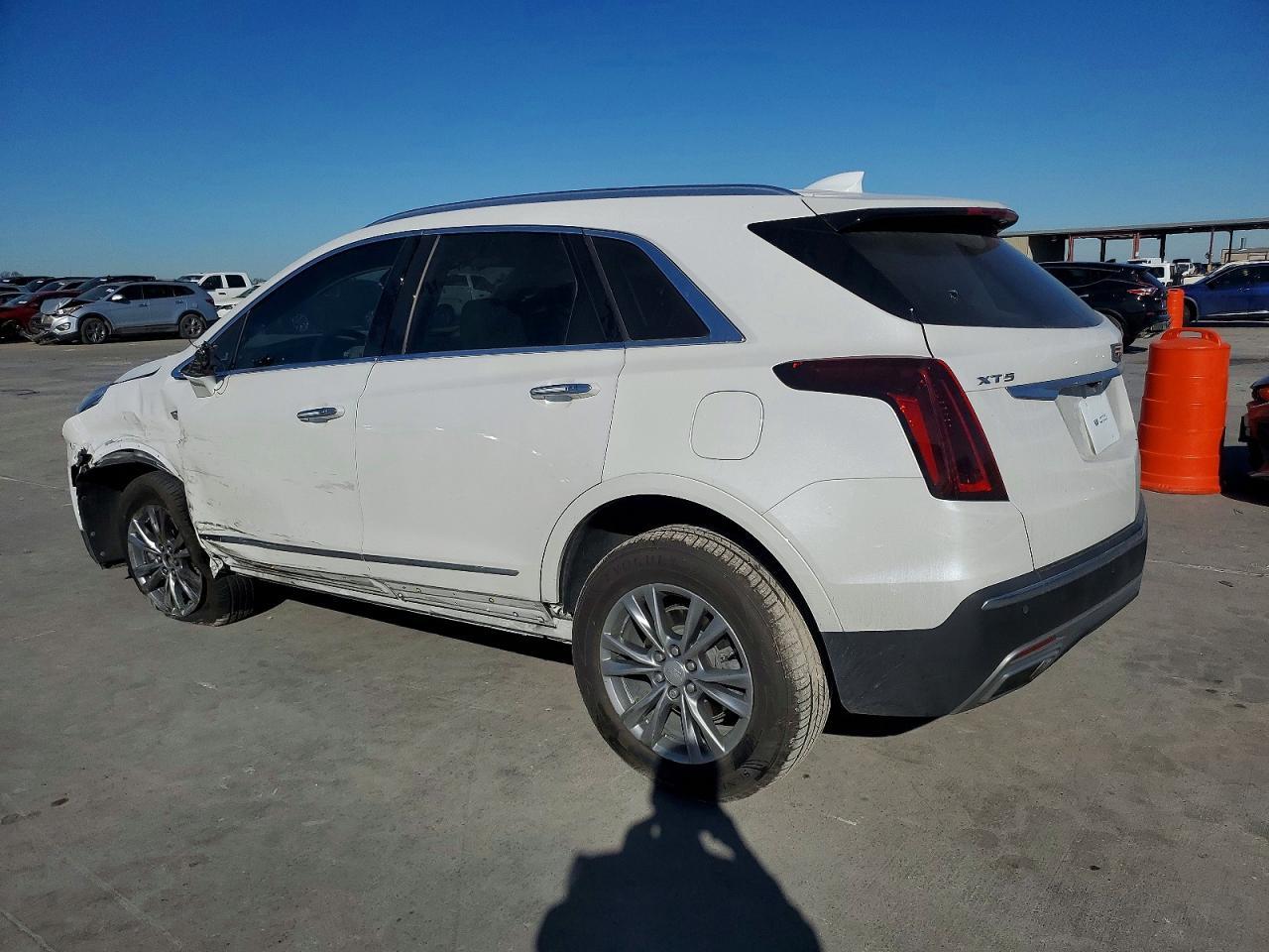 2021 Cadillac Xt5 Premium Luxury - Фото 2