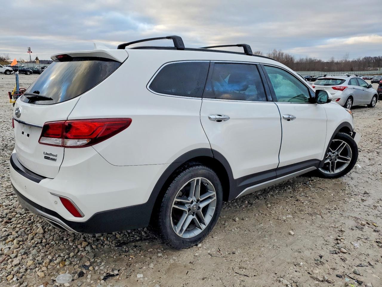 2018 Hyundai Santa Fe Se Ultimate - Image 3