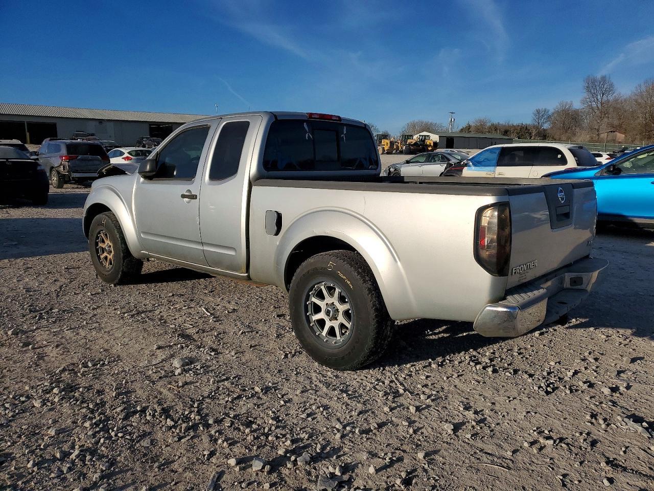 2006 Nissan Frontier King Cab Xe - Фото 2