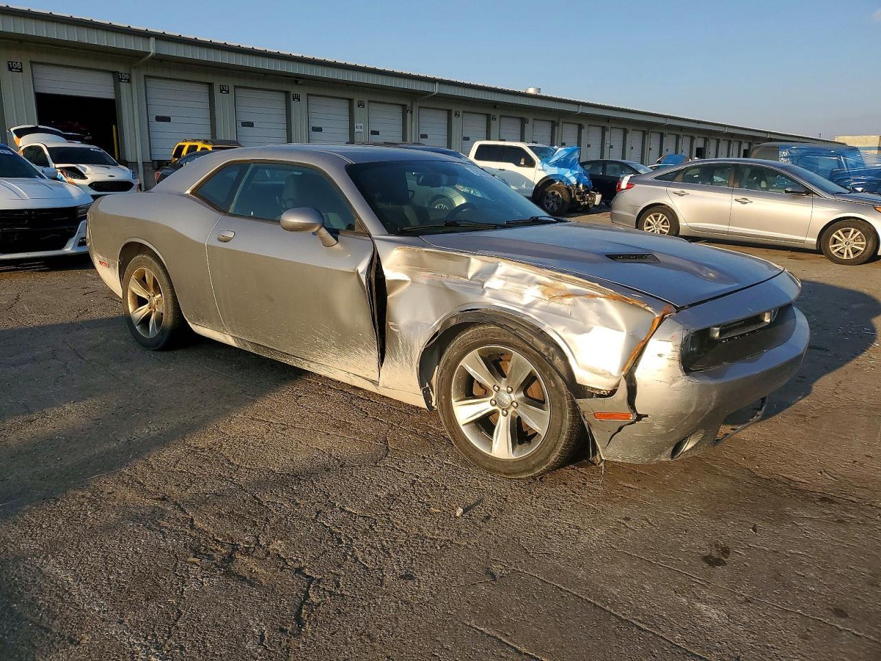 2016 Dodge Challenger Sxt - Фото 4