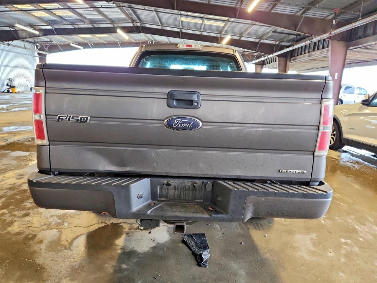 2013 Ford F150 Super Cab - Фото 6