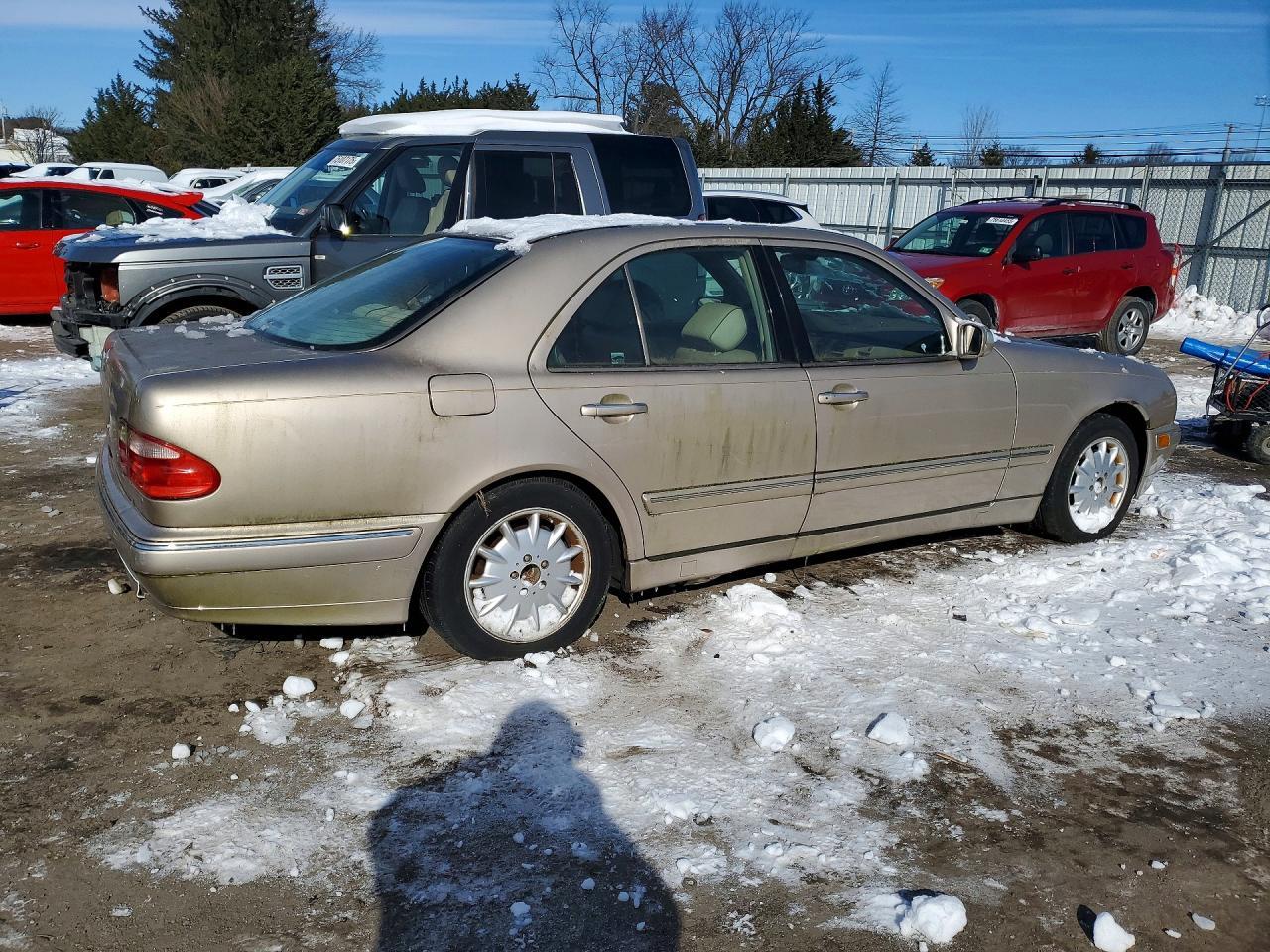 2000 Mercedes-Benz E 320 - Фото 3