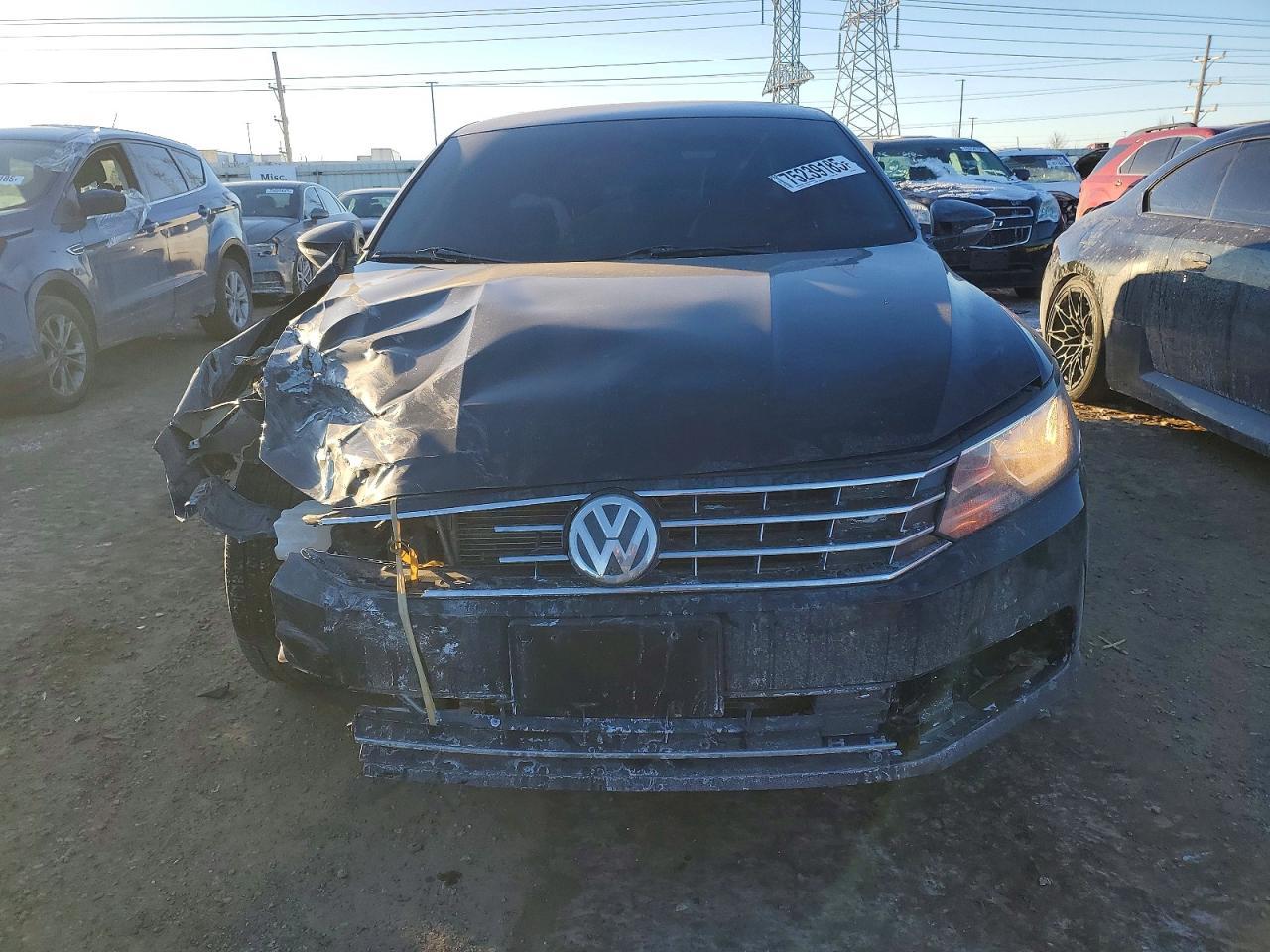 2017 Volk Passat S - Фото 5