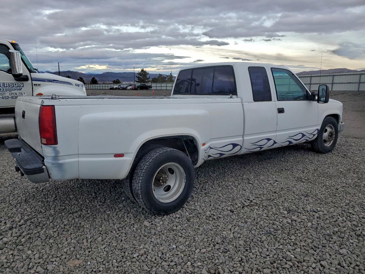 1990 Chevrolet Gmt-400 C3500 - Фото 3