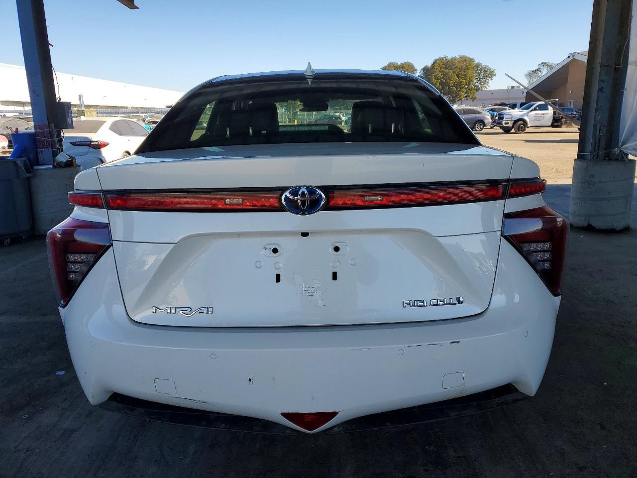 2017 Toyota Mirai Base - Фото 6
