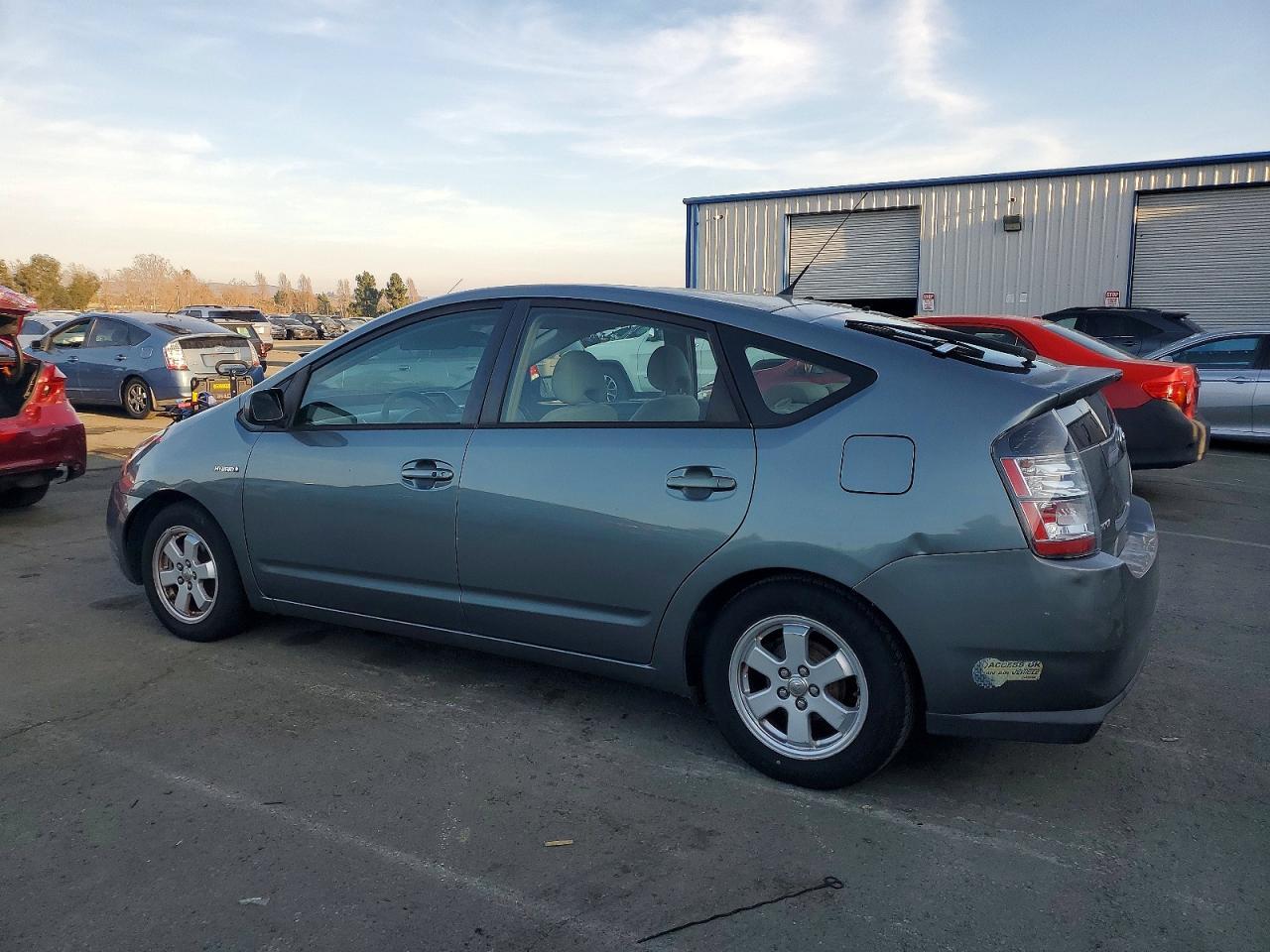 2005 Toyota Prius - Фото 2