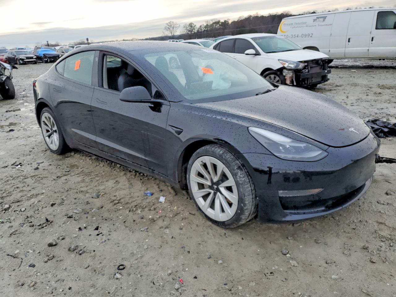 2023 Tesla Model 3 - Image 4