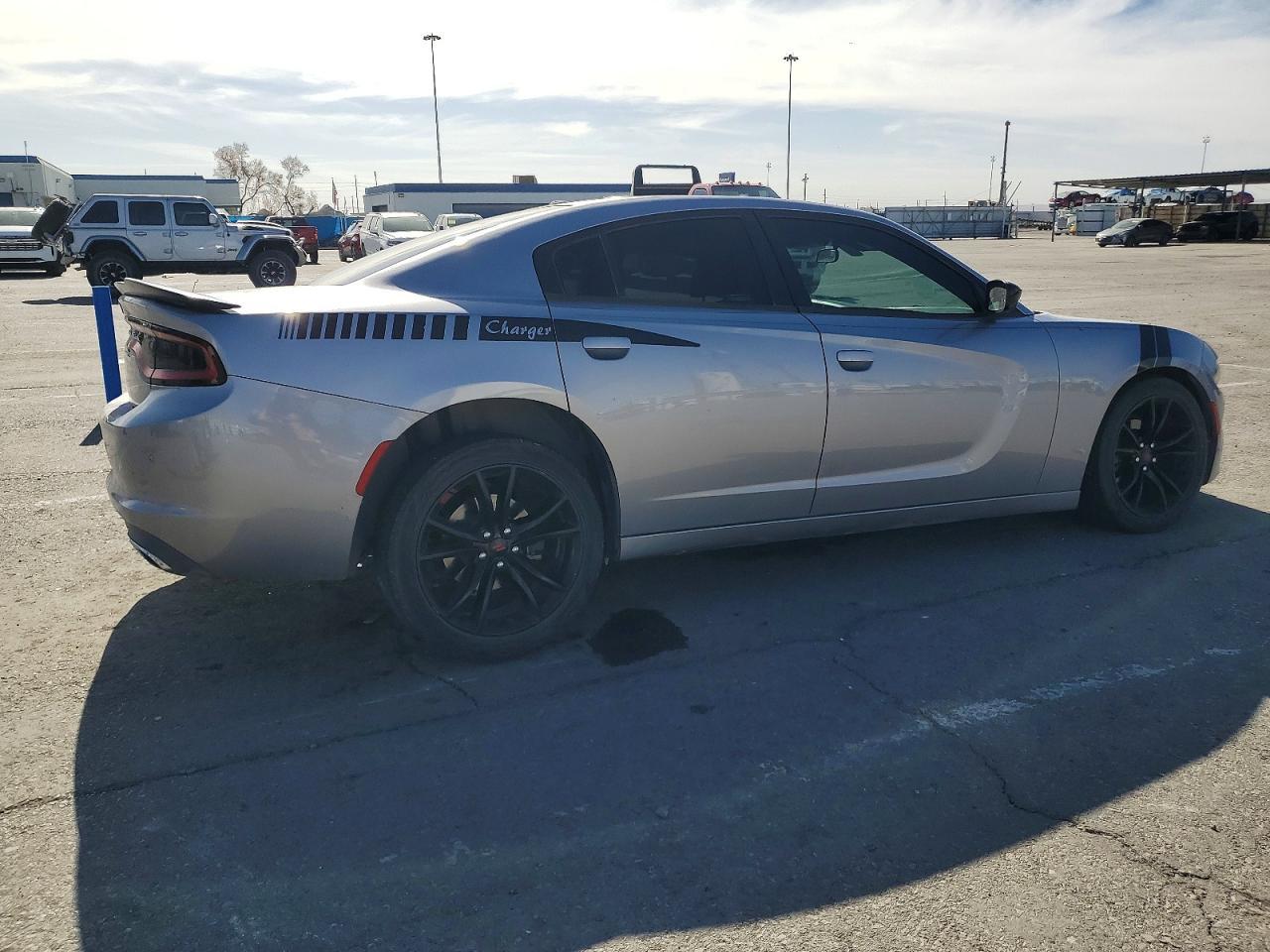 2018 Dodge Charger Sxt - Image 3