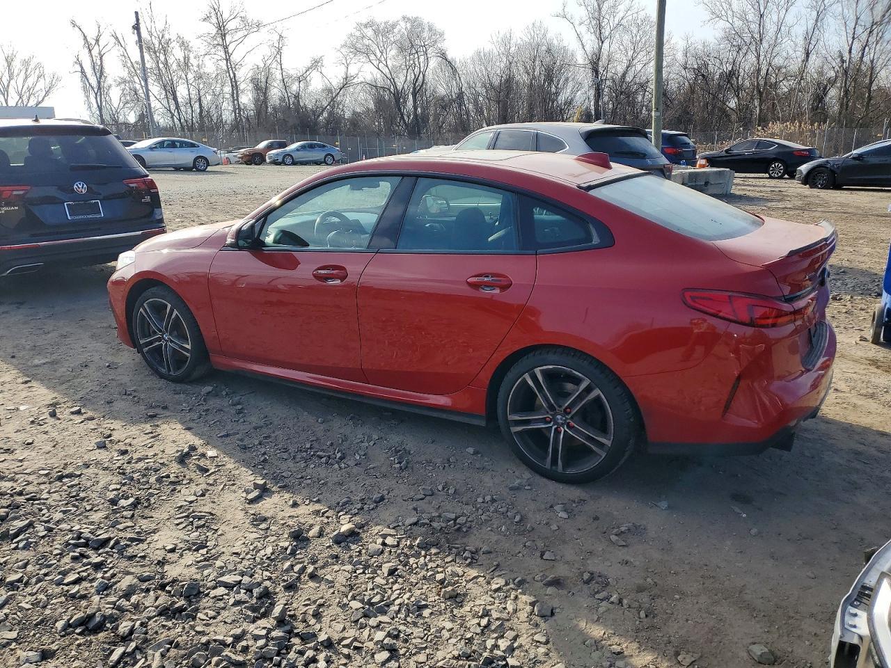 2021 BMW 228Xi - Фото 2