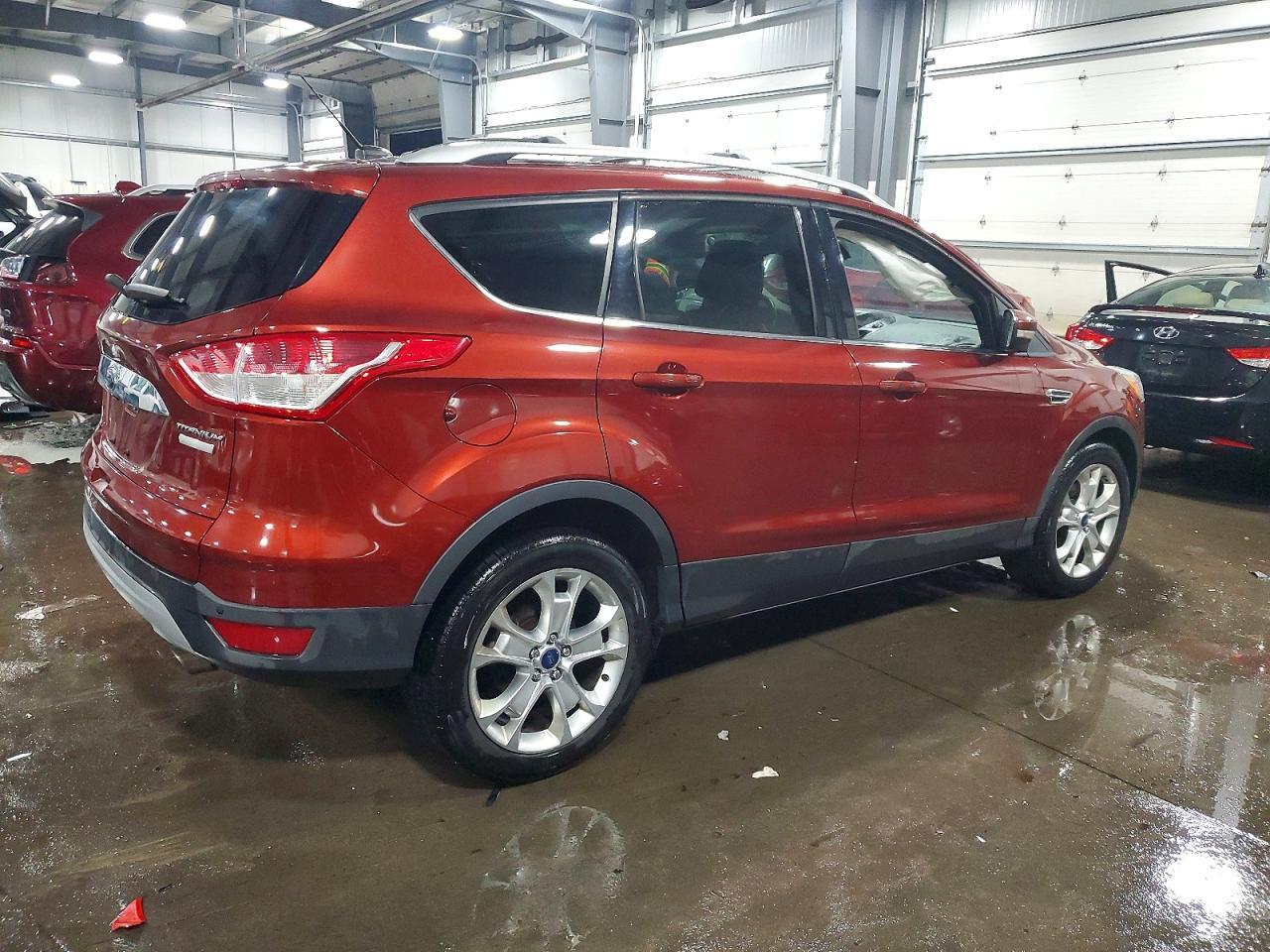 2016 Ford Escape Titanium - Фото 3