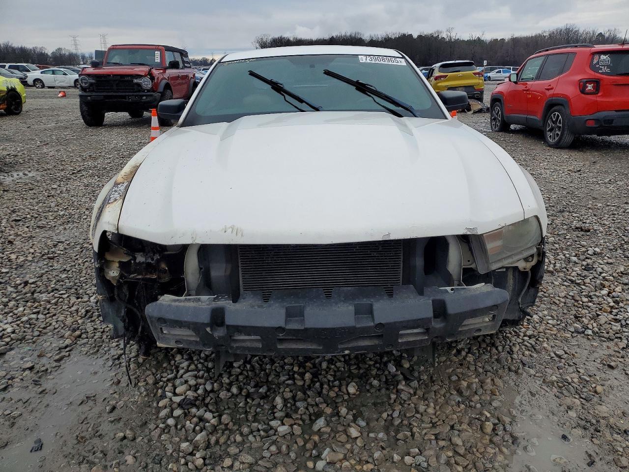2010 Ford Mustang - Фото 5