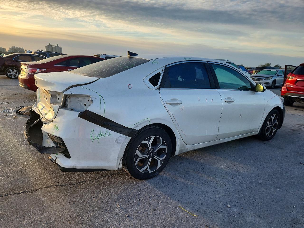 2019 Kia Forte Ex - Image 3