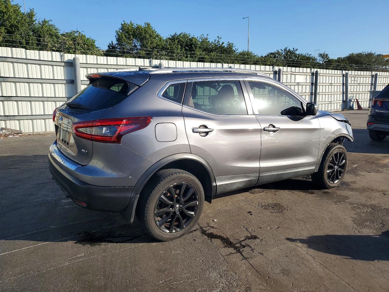 2020 Nissan Rogue Sport Sv - Фото 3
