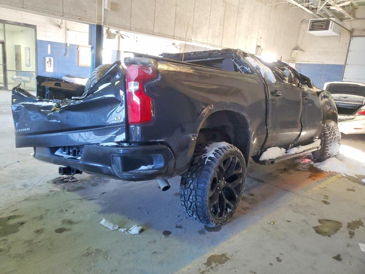 2024 Chevrolet Silverado K1500 Lt Trail Boss - Image 3
