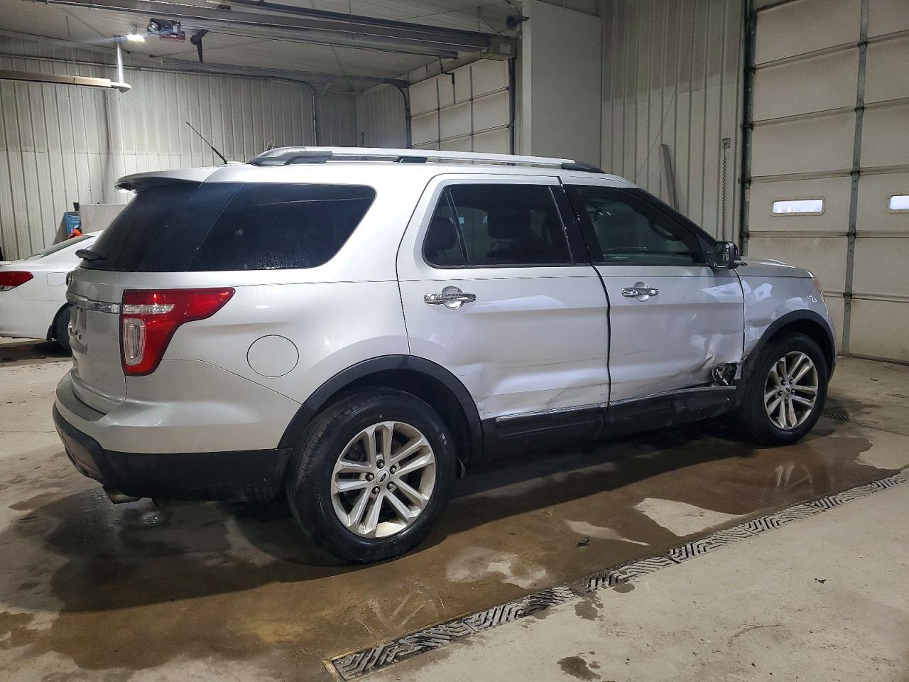2012 Ford Explorer Xlt - Фото 3