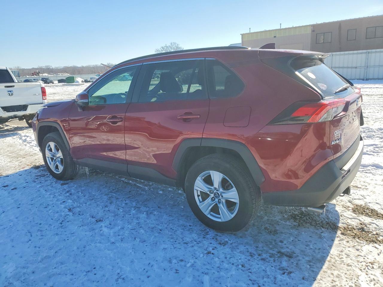 2021 Toyota Rav4 Xle - Фото 2
