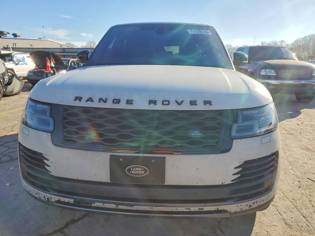 2018 Land Rover Range Rover - Image 5