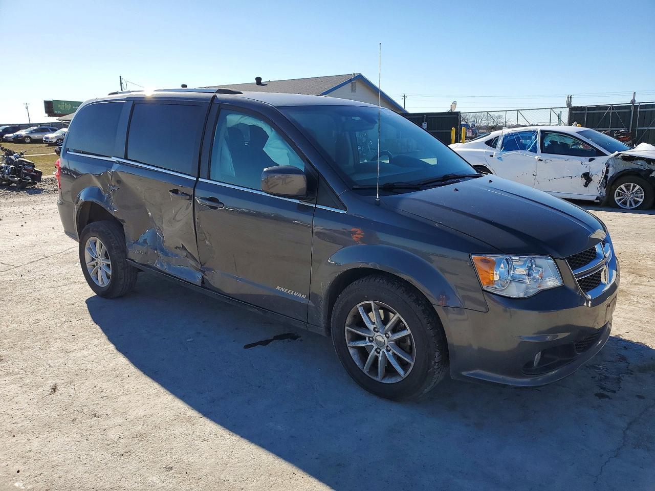 2019 Dodge Grand Caravan Sxt - Фото 4