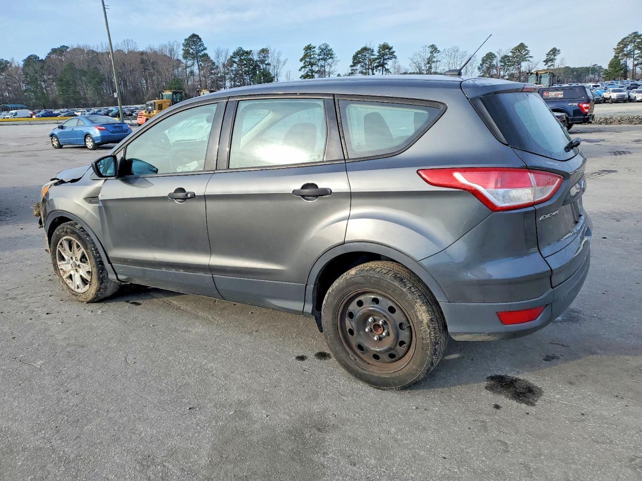 2015 Ford Escape S - Фото 2
