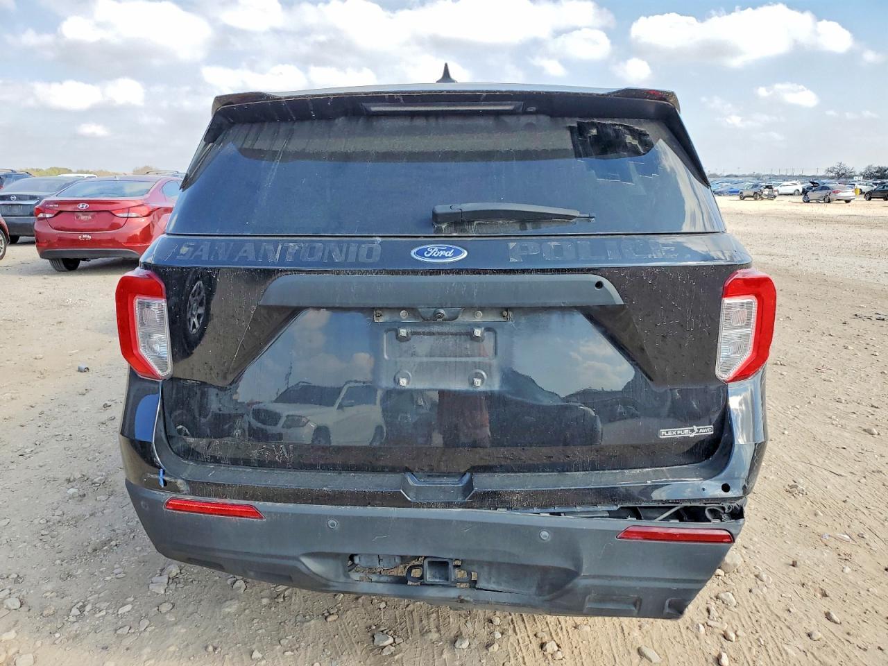 2024 Ford Explorer Police Interceptor - Image 6