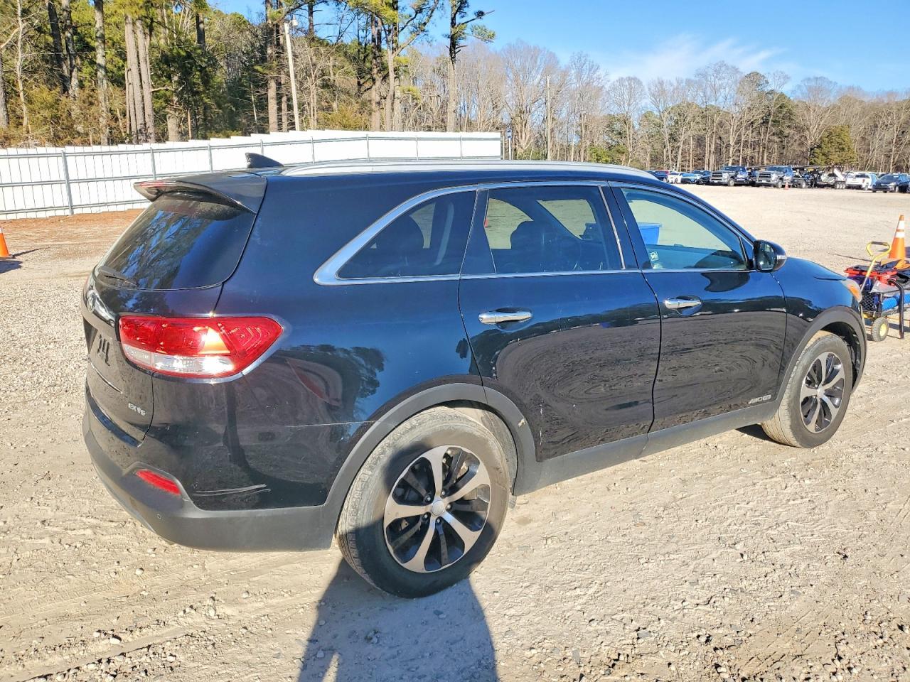 2016 Kia Sorento - Фото 3