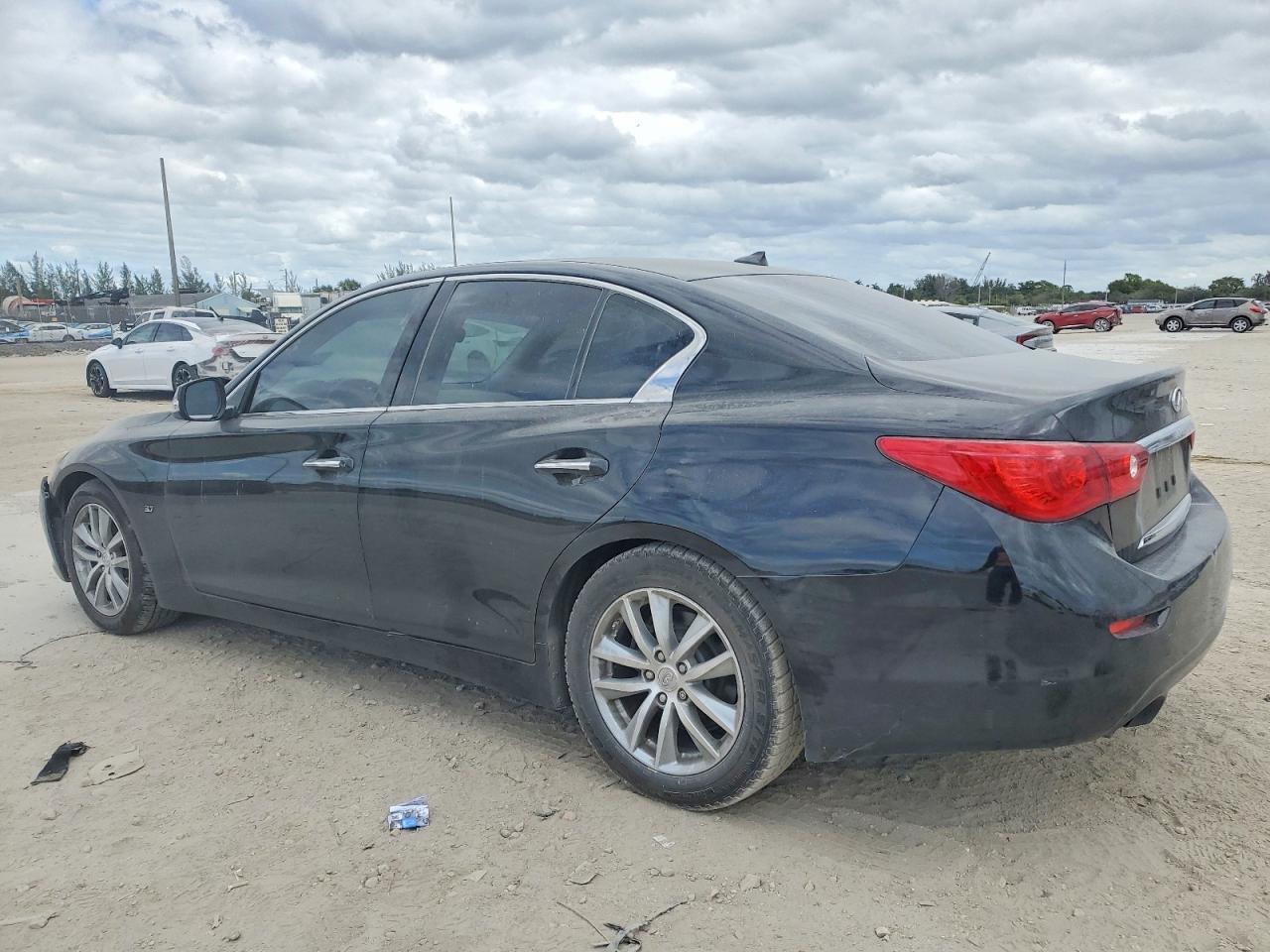 2015 Infiniti Q50 Base - Image 2